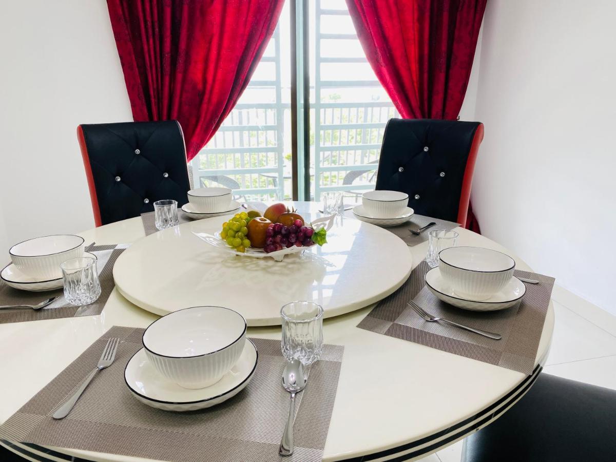 Cozy 1-10 Pax 4Qbeds 2Sbeds Shah Alam Sec7, I-City Экстерьер фото