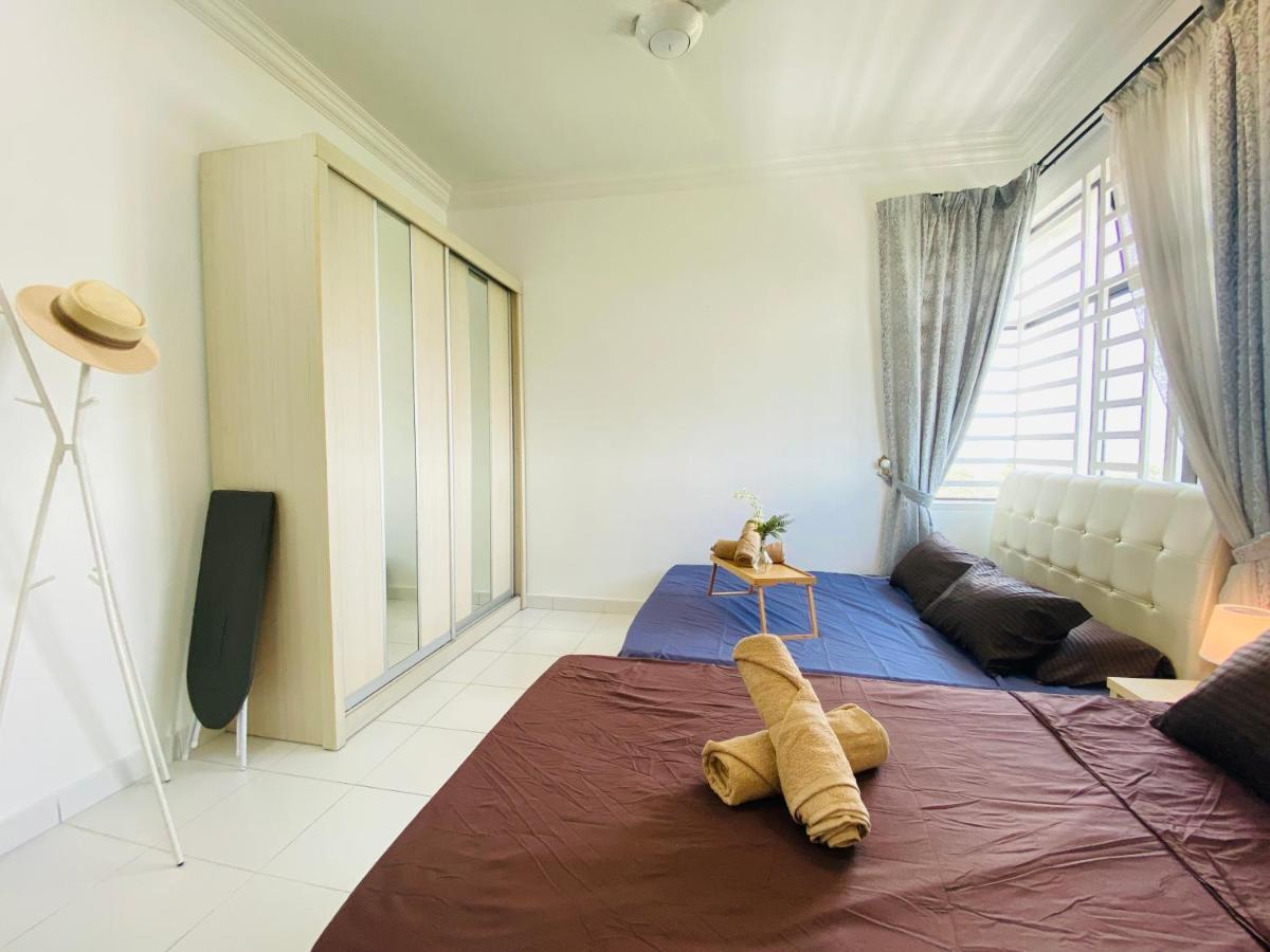 Cozy 1-10 Pax 4Qbeds 2Sbeds Shah Alam Sec7, I-City Экстерьер фото